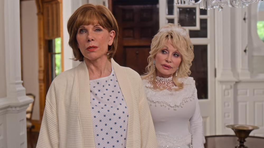 Dolly Parton and Christine Baranski in Christmas on the Square
