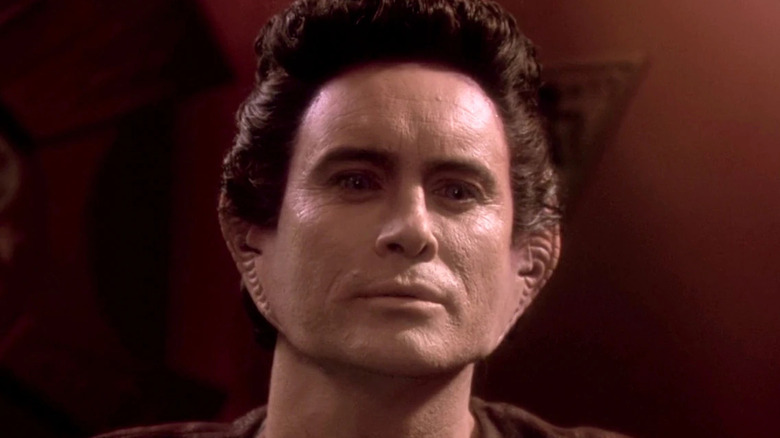 Weyoun lost in thought