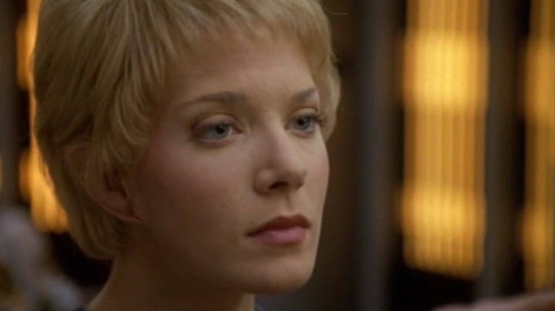 Star Trek: Voyager Kes looks offscreen