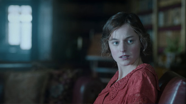 Emma Corrin in Lady Chatterley's Lover