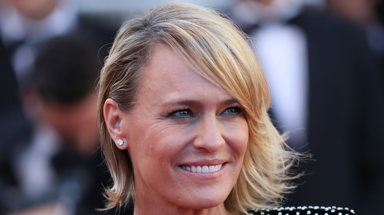 Robin Wright smiling on red carpet