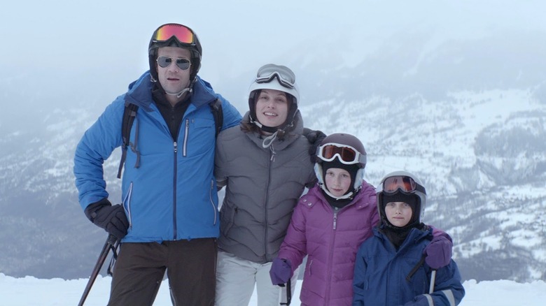 Force Majeure family photo mountains