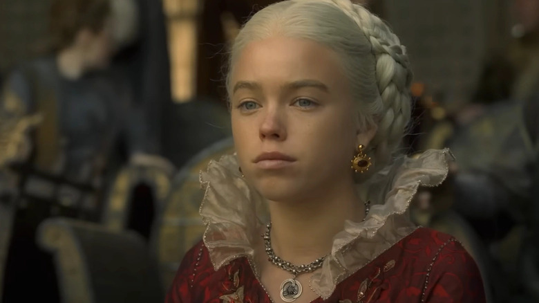 Rhaenyra wears Daemon's necklace