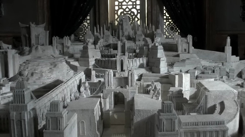 Viserys has a model of Valyria