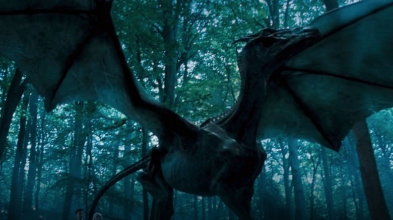 Thestral spreading wings
