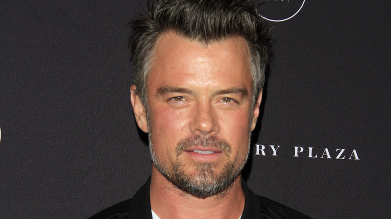 Josh Duhamel at a premiere