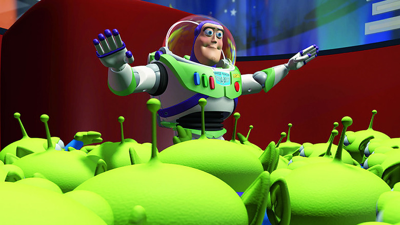 Buzz introduces himself to aliens