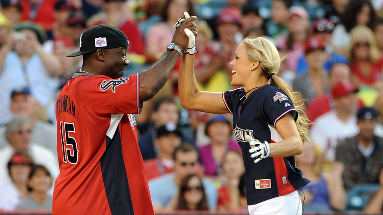 Michael Clarke Duncan playing baseball