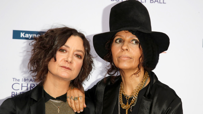 Sara Gilbert with Linda Perry