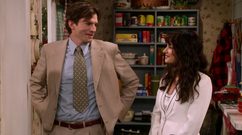 Kelso and Jackie happily talking