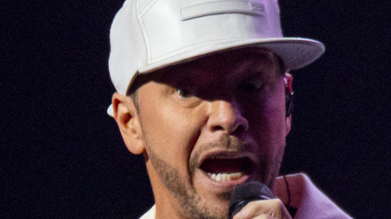 Donnie Wahlberg on the mic