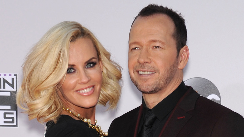 Jenny McCarthy and Donnie Wahlberg pose together