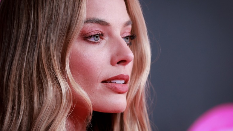 Margot Robbie close up