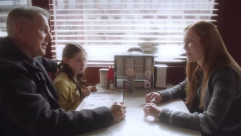 NCIS Gibbs family in a diner