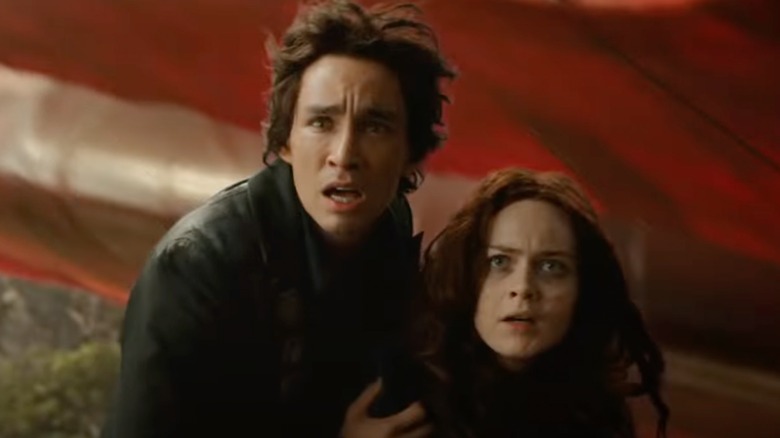 Tom and Hester in Mortal Engines