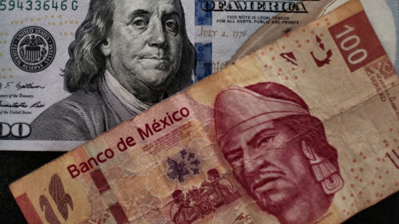 American and Mexican currency