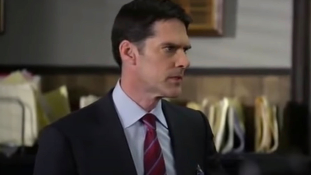 Criminal Minds Hotchner doing a briefing