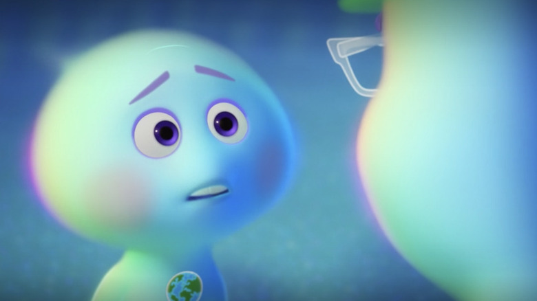 Pixar Soul 22 talks to Joe before going to Earth