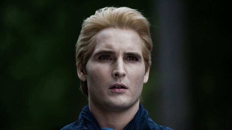 Peter Facinelli as Carlisle Cullen in Twilight