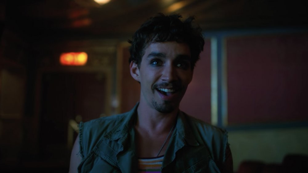 Robert Sheehan as Klaus Hargreeves in The Umbrella Academy