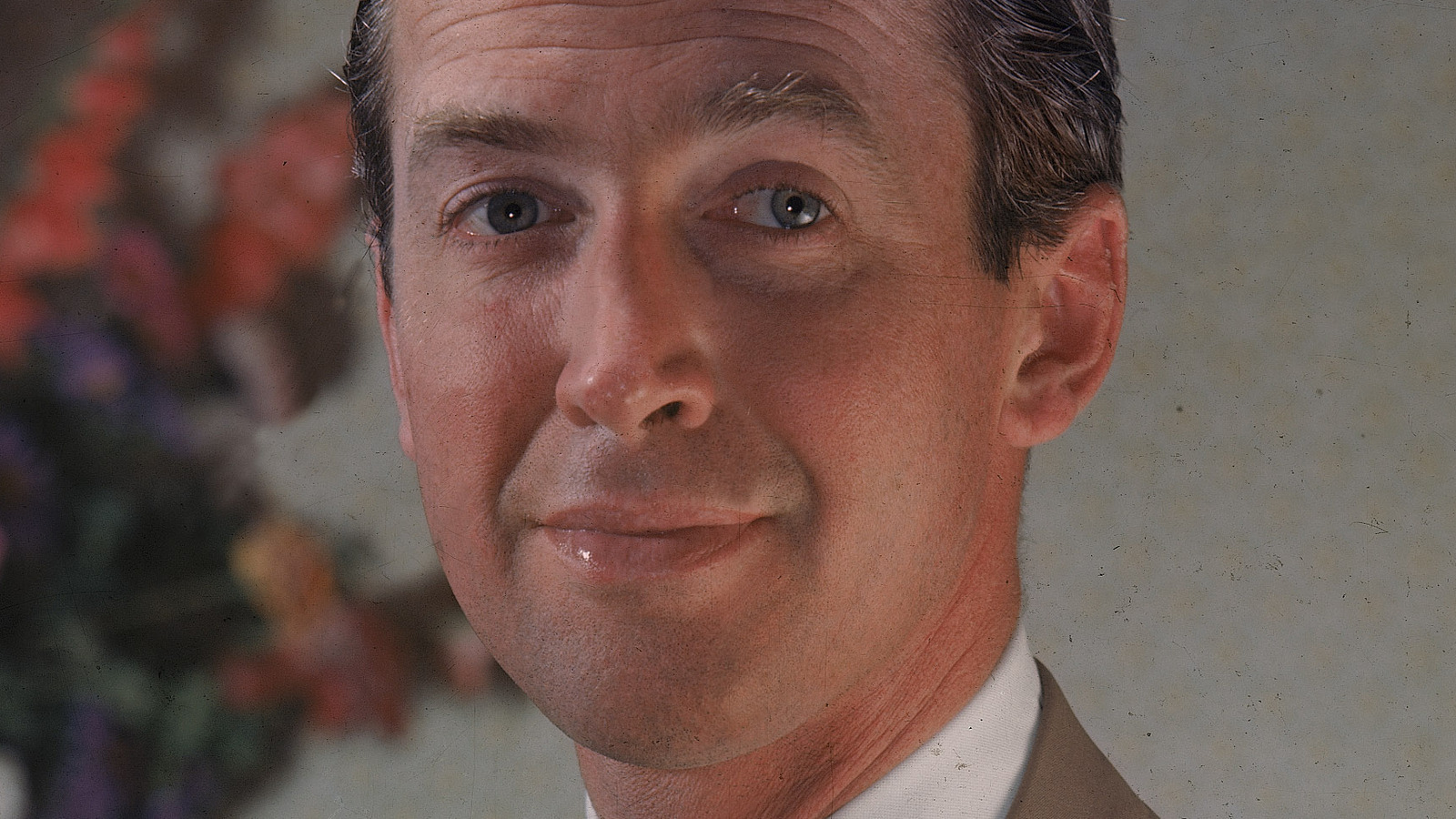 The Unexpected Item That Jimmy Stewart Liked To Bring To Movie Sets