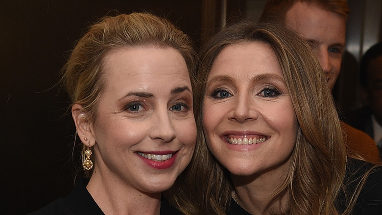 lecy goranson sarah chalke smiling 