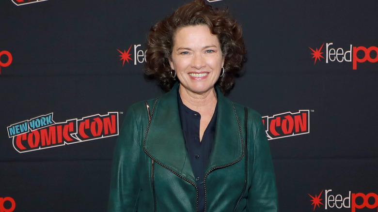 Heather Langenkamp in green jacket