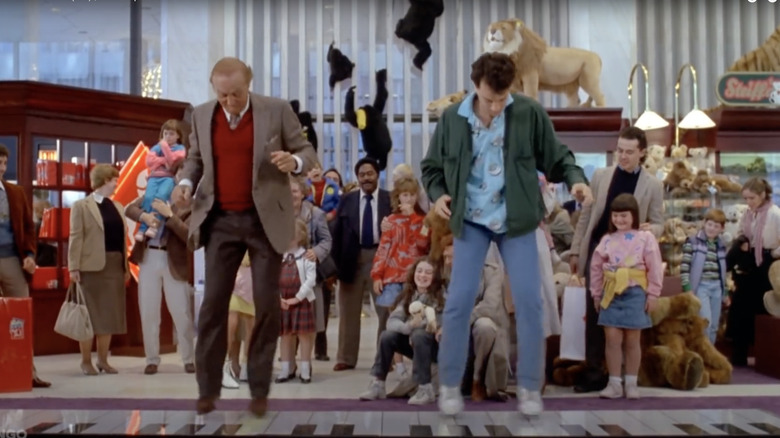 Robert Loggia and Tom Hanks dancing on the piano in Big