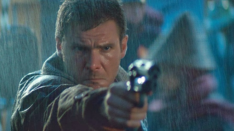 Deckard aiming blaster