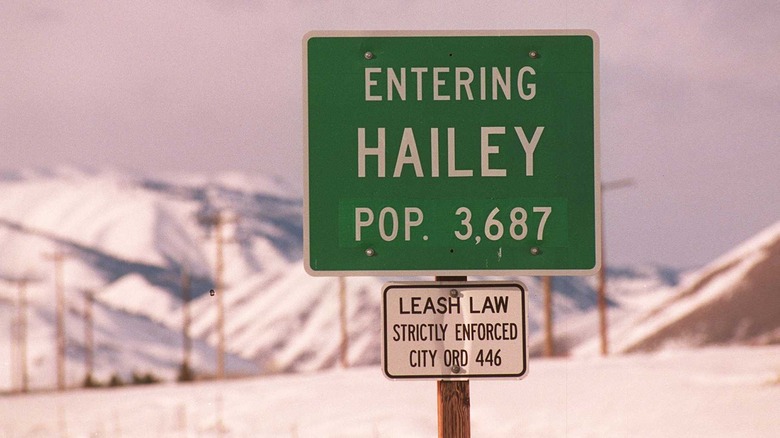Hailey town sign