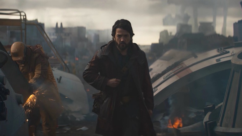 Cassian Andor in a junkyard