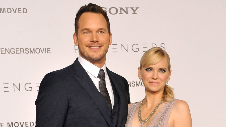 Anna Faris and Chris Pratt at an event