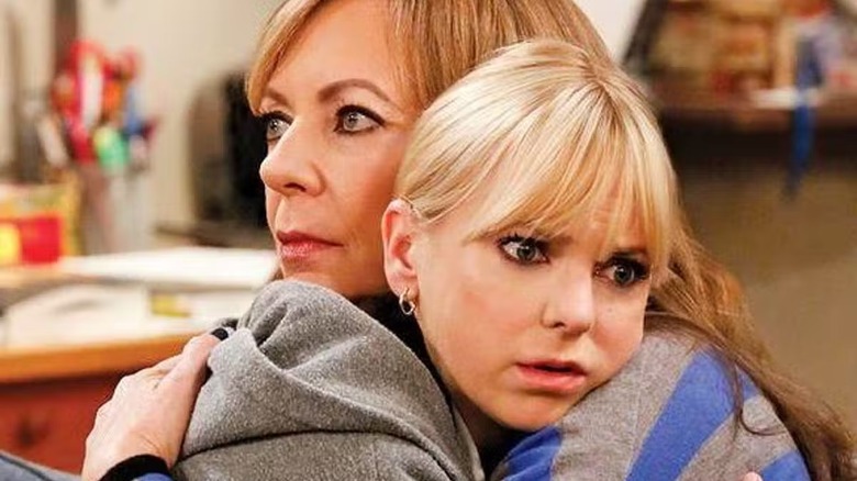 Anna Faris and Allison Janney