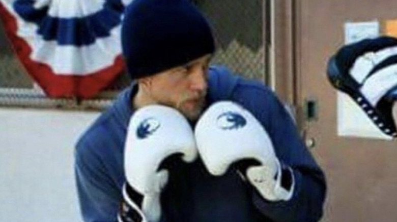 Charlie Hunnam boxing