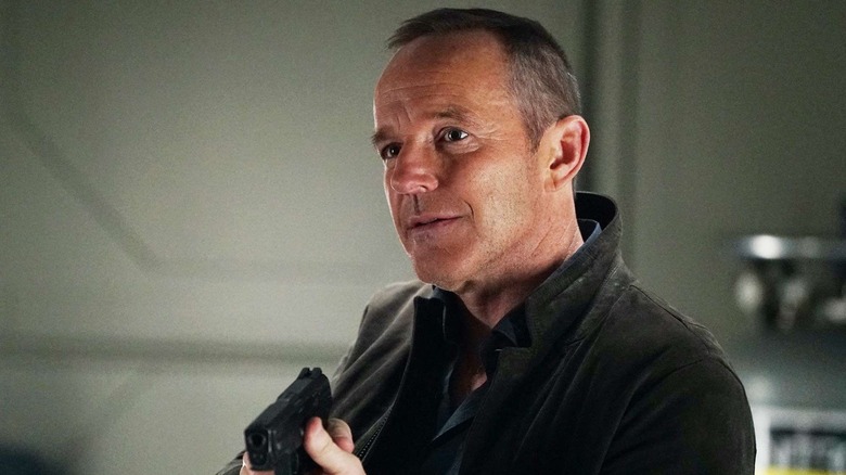 Coulson points gun