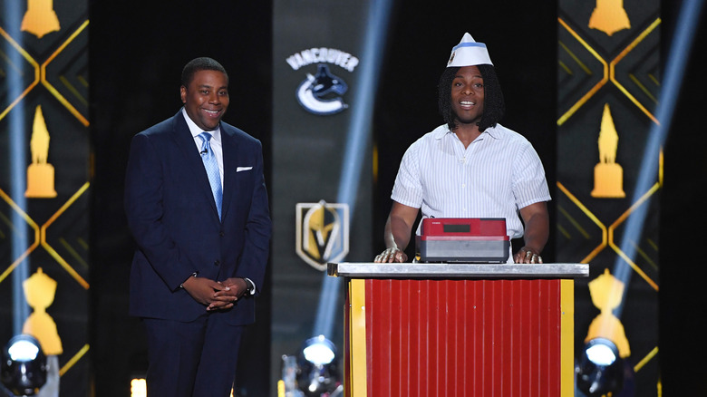 Kenan in suit and Kel dressed in Good Burger costume 