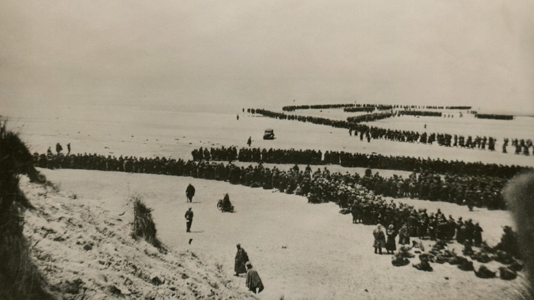 Allied soldiers on Dunkirk's beach