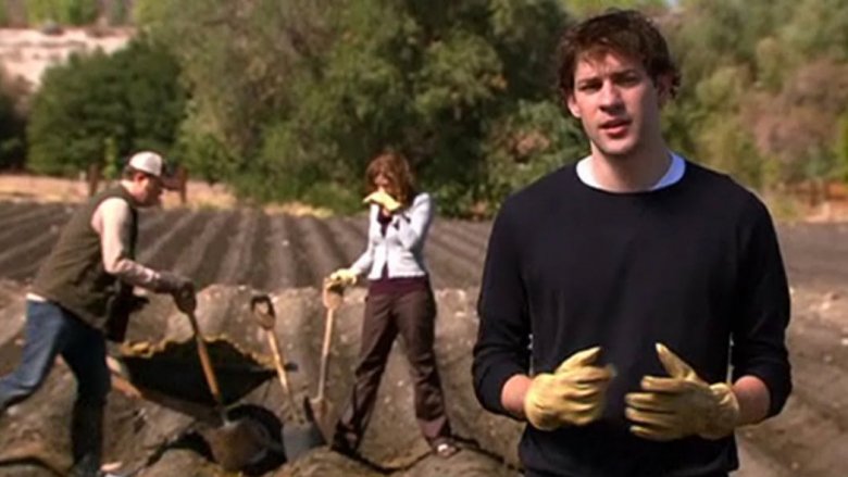 Rain Wilson, Jenna Fischer, and John Krasinski in The Office