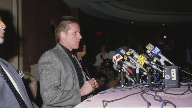 Gary Busey speaks to the press