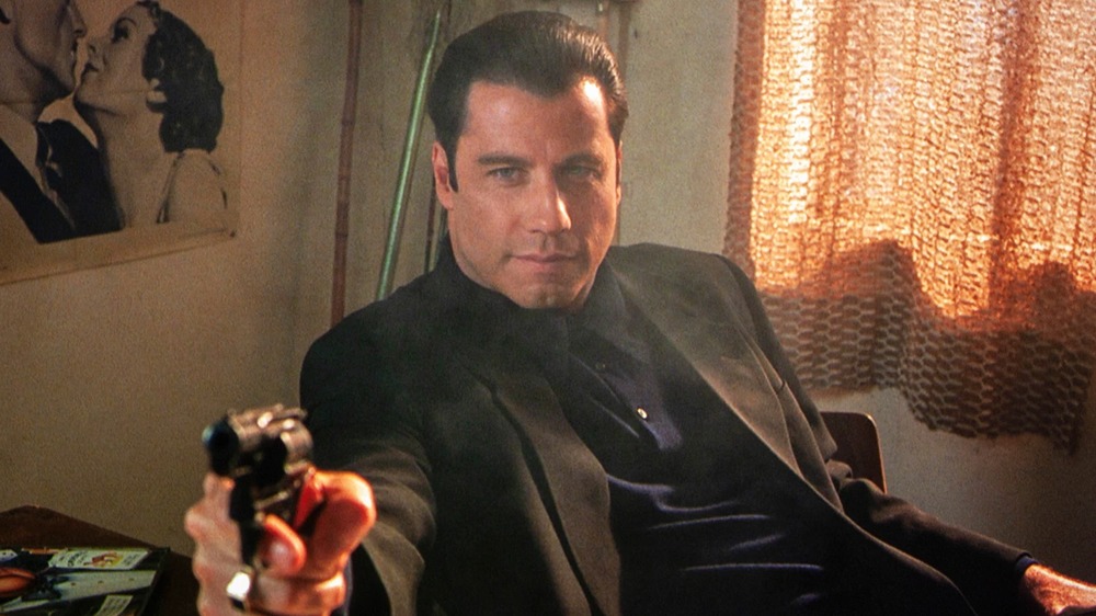 Travolta pointing gun