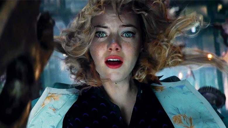 Gwen Stacy falling in "The Amazing Spider-Man 2"