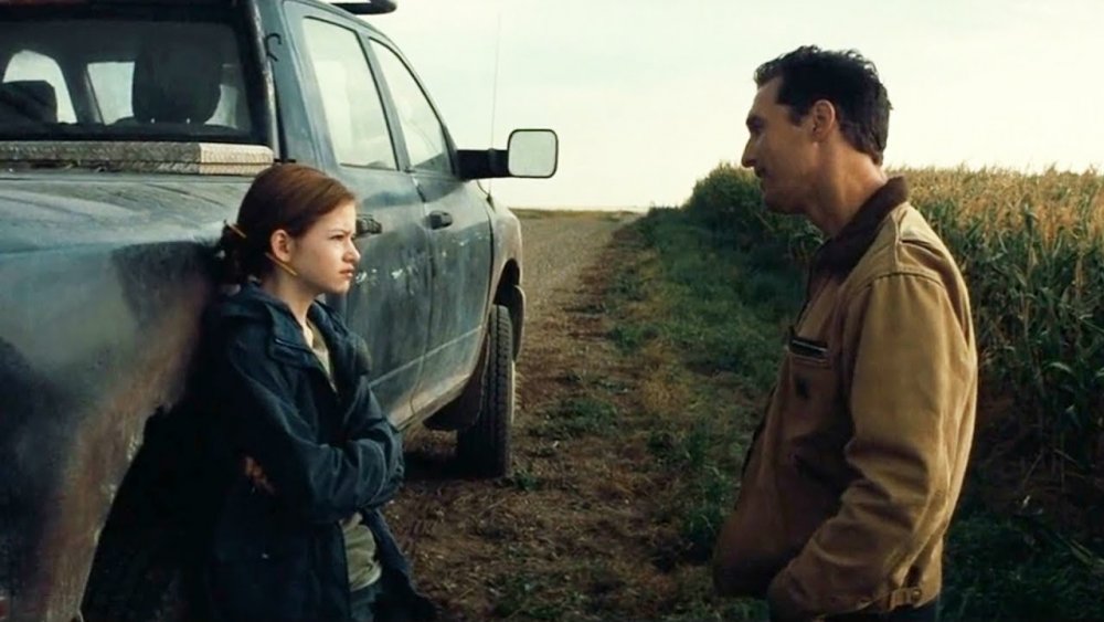 Matthew McConaughey and Mackenzie Foy in Interstellar