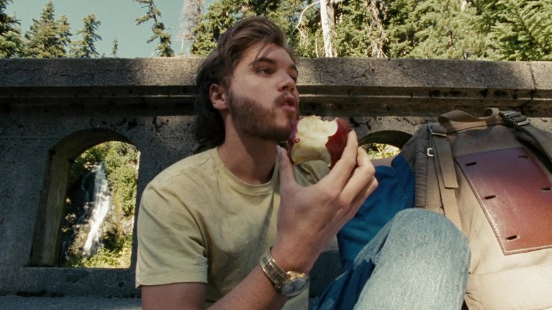 McCandless eating apple