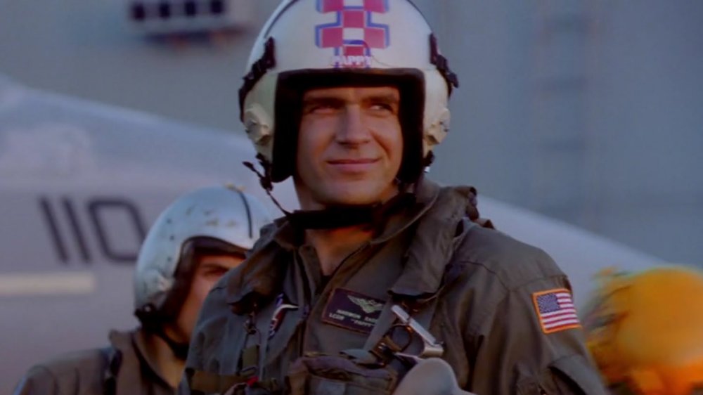 David James Elliot as Harm in full fighter pilot gear in JAG