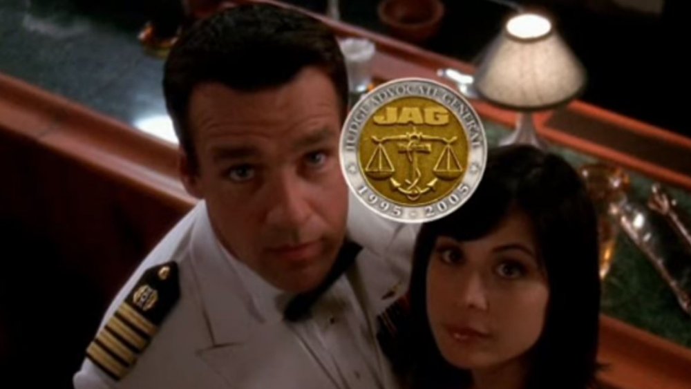 David James Elliot as Harm and Catherine Bell as Mac in the last scene of JAG