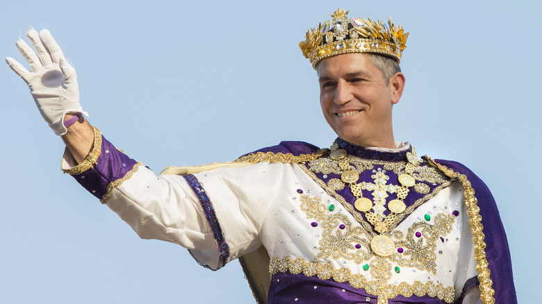 Jim Caviezel dressed as King Bacchus