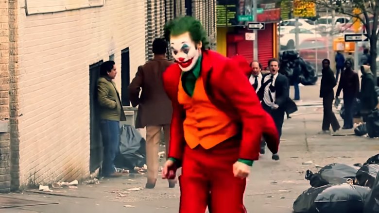 Joaquin Phoenix Joker running