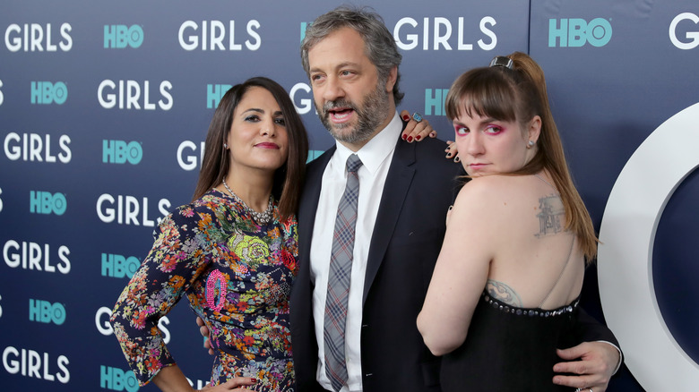 judd apatow Jenni Konner and lena dunham hugging