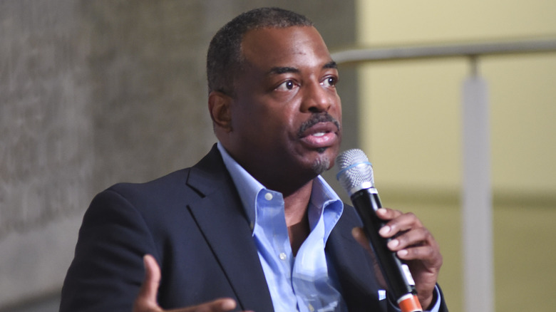 LeVar Burton speaking into a microphone