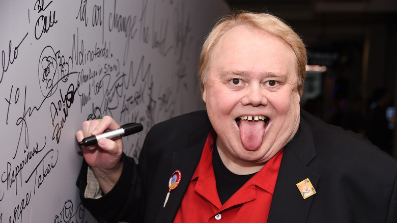 Louie Anderson sticking out his tongue
